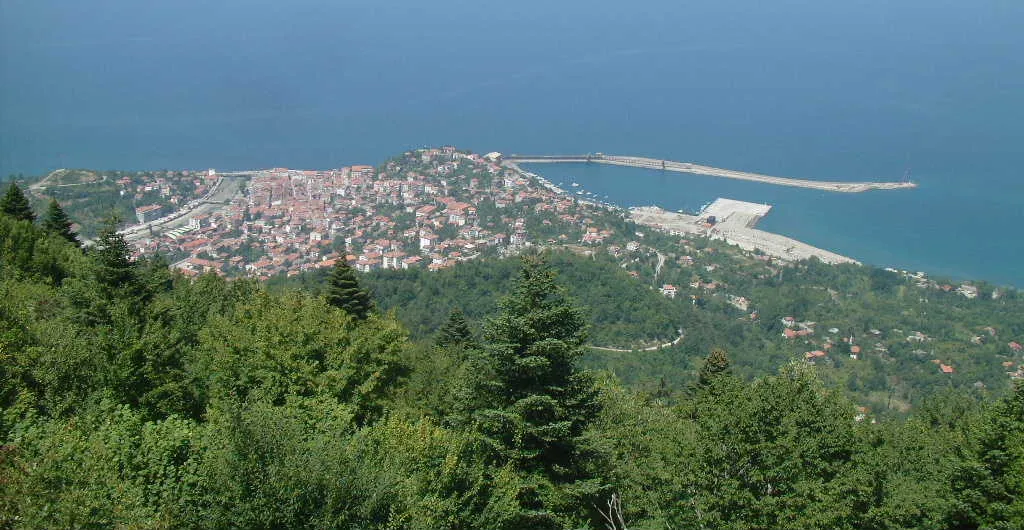 Abonotichas (İnebolu) – senovinis Paflagonijos miestas Turkijoje