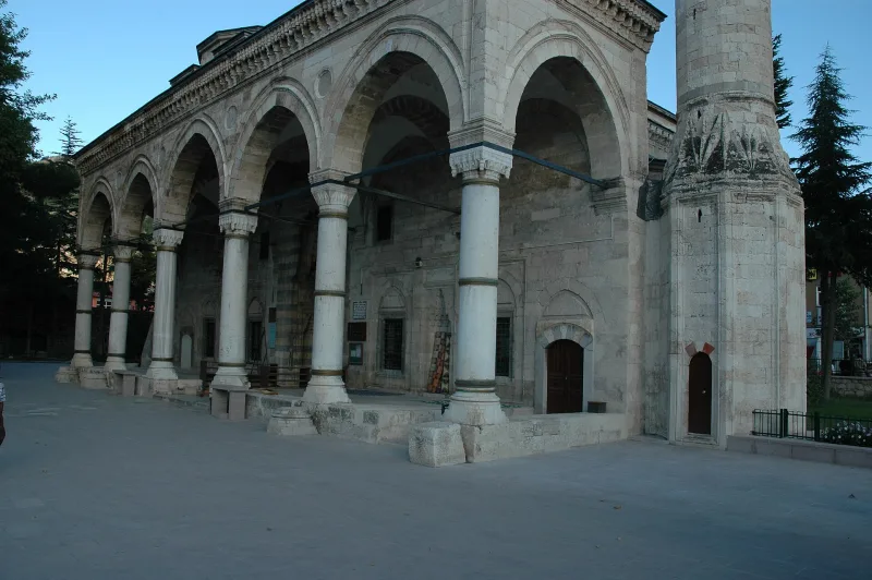Mešita Hatuniye (Hatuniye Camii) v Tokate: komplex Bayazida II.