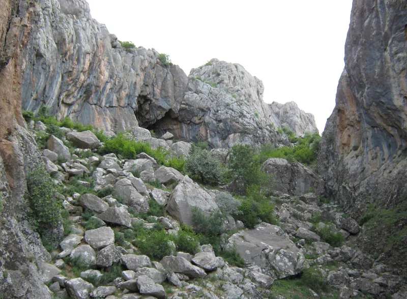 底格里斯河隧道（Dicle Tüneli）——底格里斯河源头的亚述浮雕