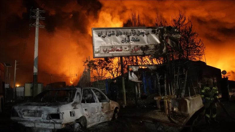 Die NYT hat analysiert, warum Israels Plan, „in Iran einen Aufstand anzuzetteln und die Regierung zu stürzen“, nicht aufgegangen ist