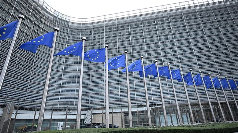 Die EU hat den Vorschlag, Ölimporte aus Russland vollständig zu verbieten, verschoben