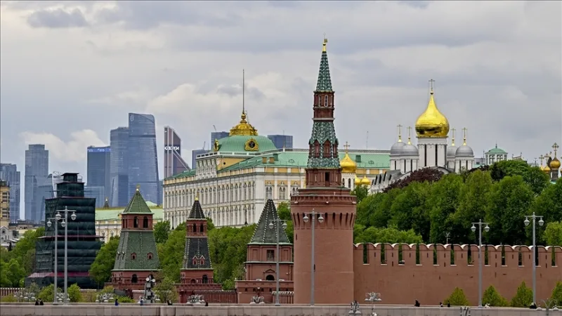 Kremlin : nous avons été informés des discussions entre les États-Unis et l'Ukraine