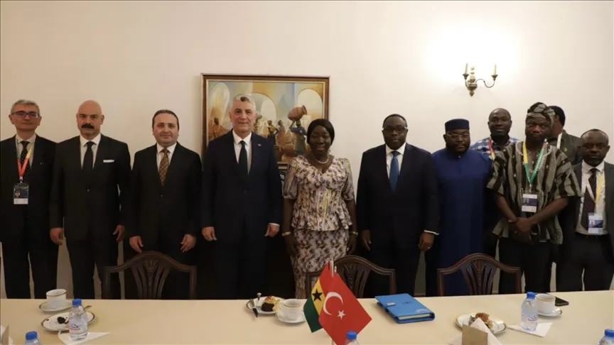 Министр Болат провел двусторонние встречи в рамках 14-й Конференции министров Всемирной торговой организации