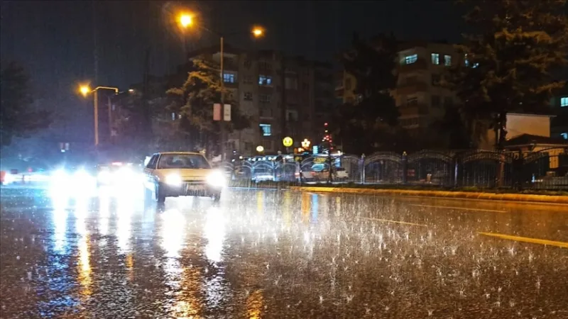 À Şanlıurfa, les cours ont été suspendus dans quatre districts en raison de fortes pluies
