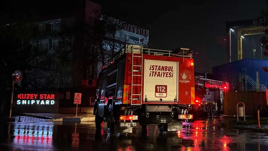 Tuzloje gesinamas gaisras, kilęs krovininėje laive