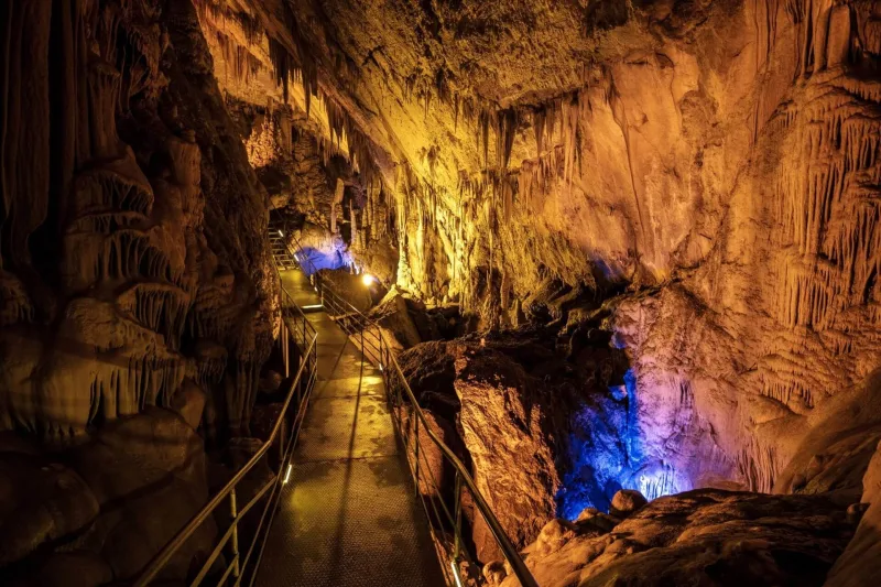 Die Dim-Höhle (Dim Mağarası) in Alanya ist die größte und beeindruckendste Höhle der Region