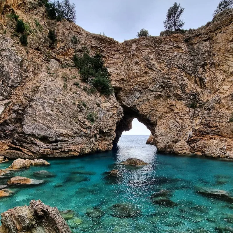 Die Königsbucht (Kral Koyu) in Gazipaşa – ein verstecktes Juwel des Mittelmeers